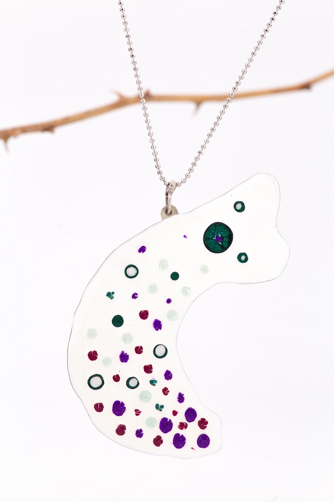 Fish necklace 01