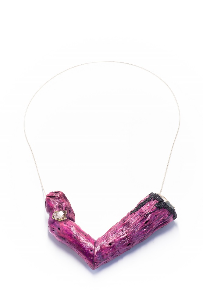 Viola necklace